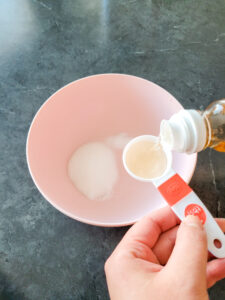 adding the vinegar mixture in a small bowl